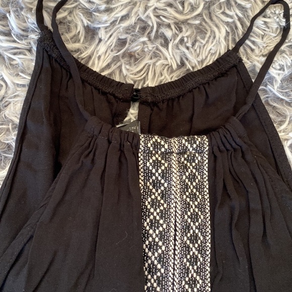 By & By Black Halter Romper Embroidered Front & Pockets Size Medium - Picture 5 of 13
